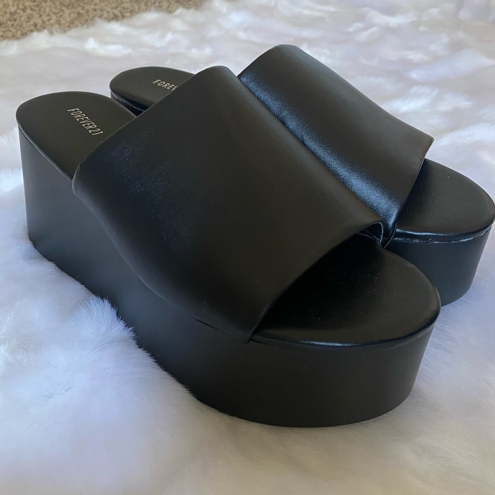 Black Platforms sandals